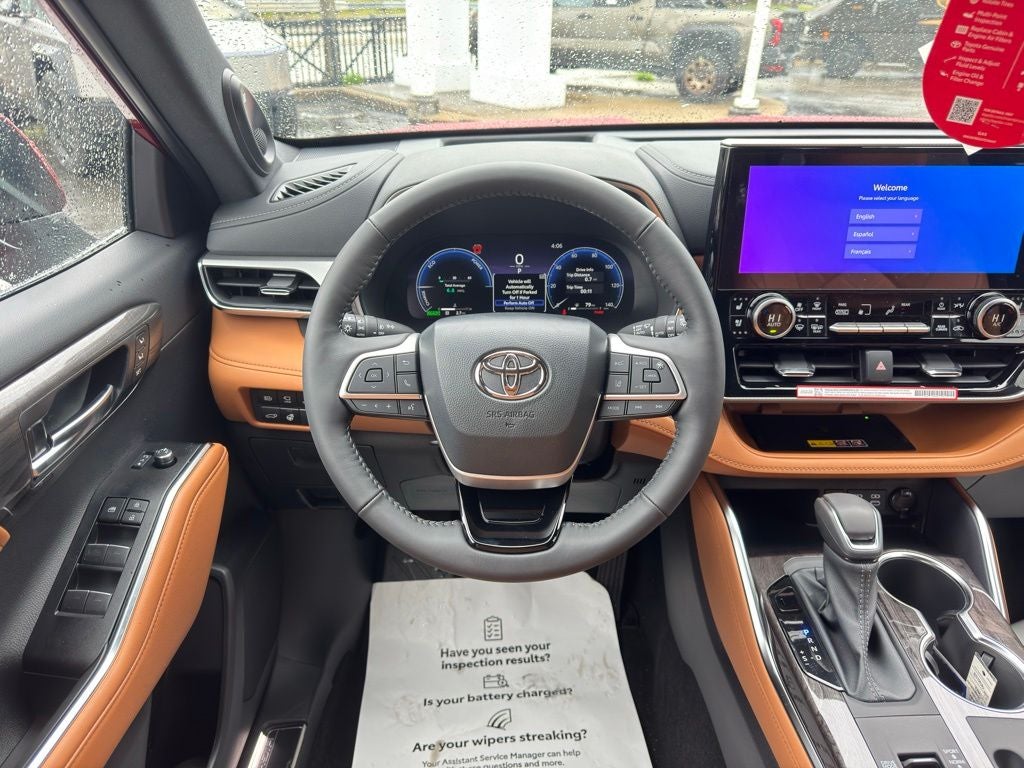 2026 Toyota Highlander Hybrid Platinum