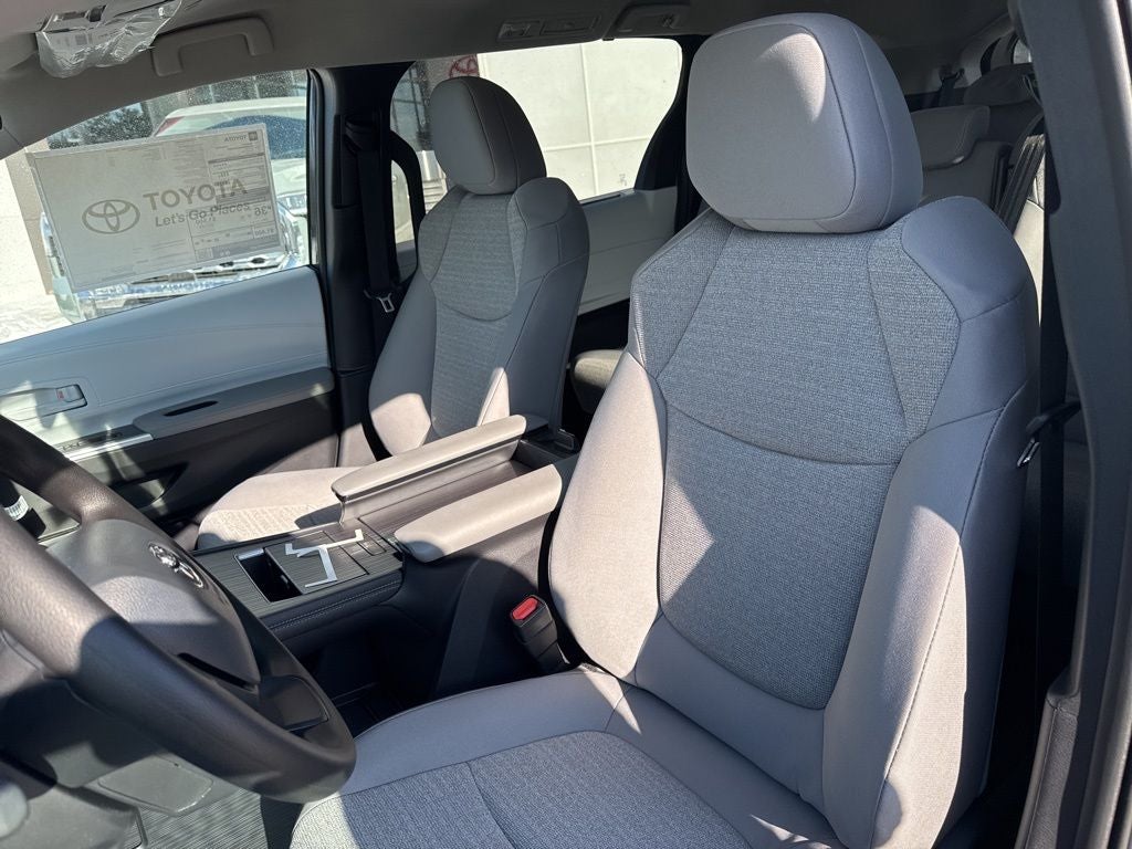 2026 Toyota Sienna LE
