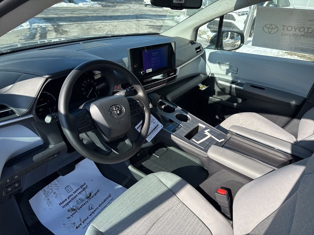 2026 Toyota Sienna LE