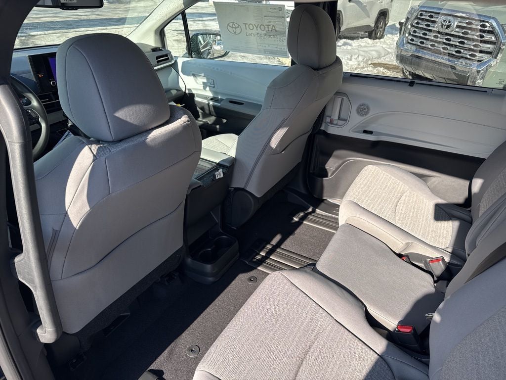 2026 Toyota Sienna LE