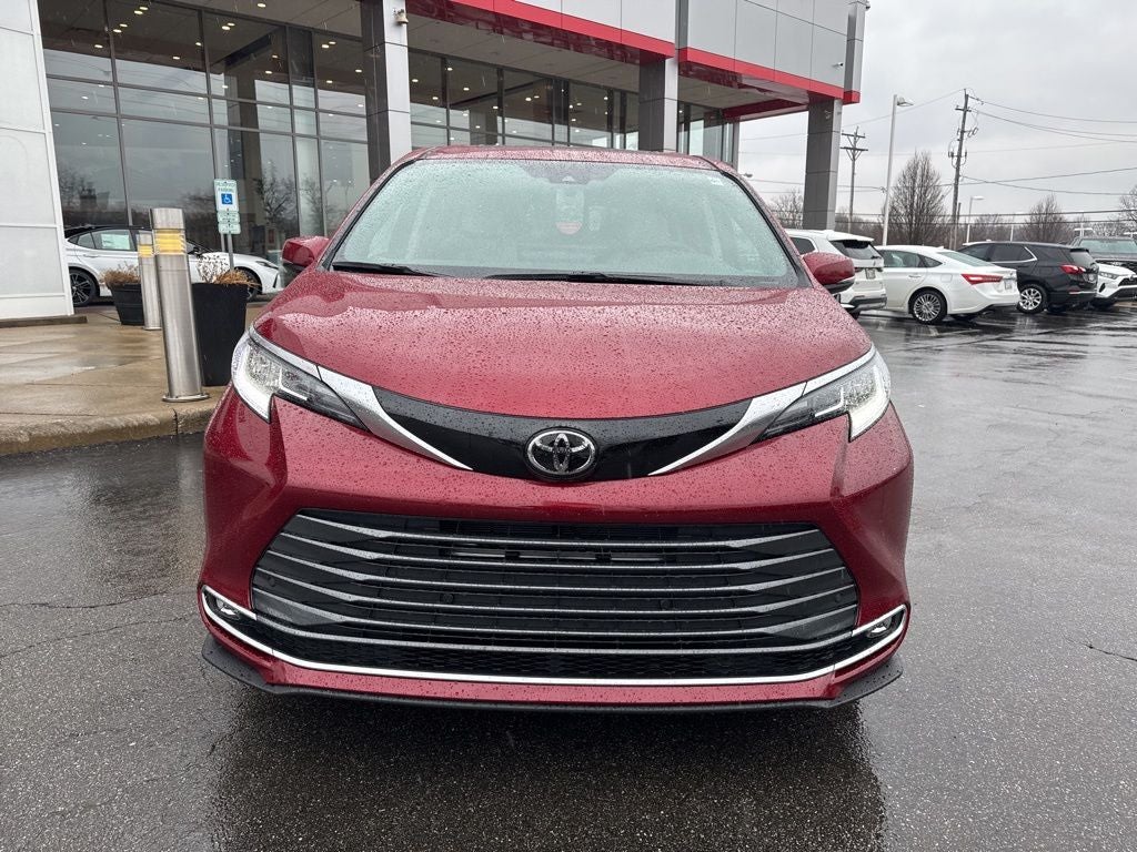 2026 Toyota Sienna Limited