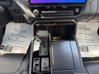 2026 Toyota Tundra i-FORCE MAX Tundra Platinum