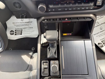 2026 Toyota Tundra i-FORCE MAX Tundra Platinum
