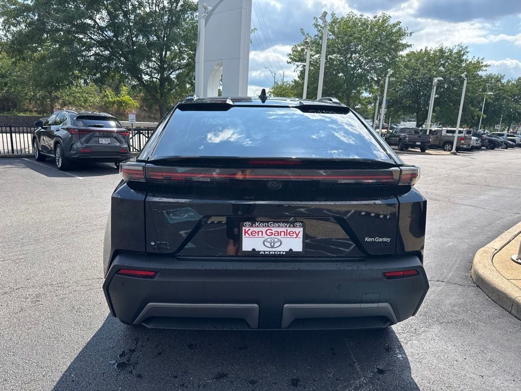 2026 Toyota C-HR XSE