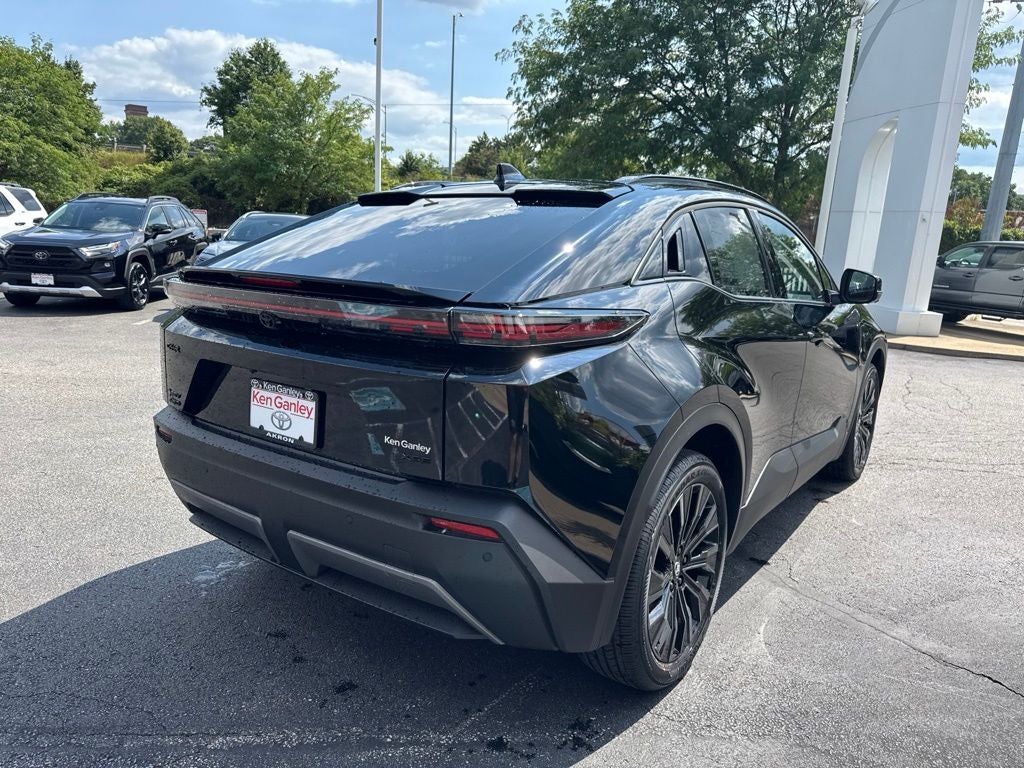 2026 Toyota C-HR XSE