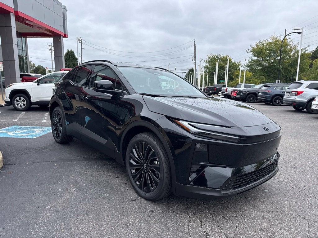 2026 Toyota C-HR XSE