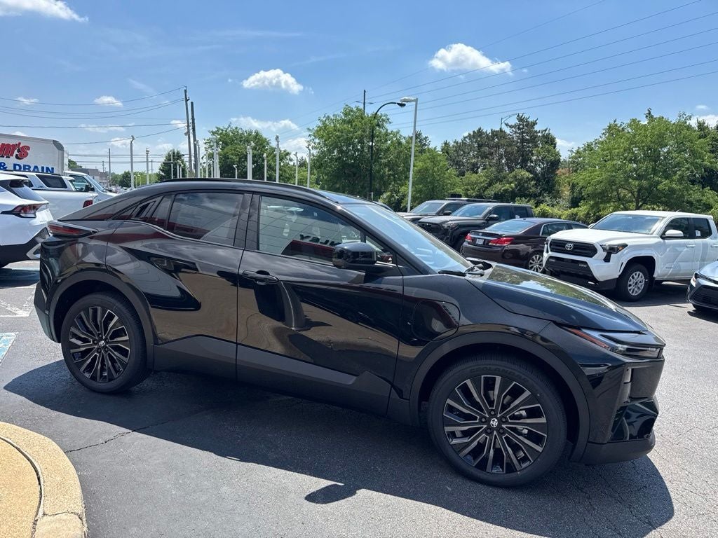 2026 Toyota C-HR XSE